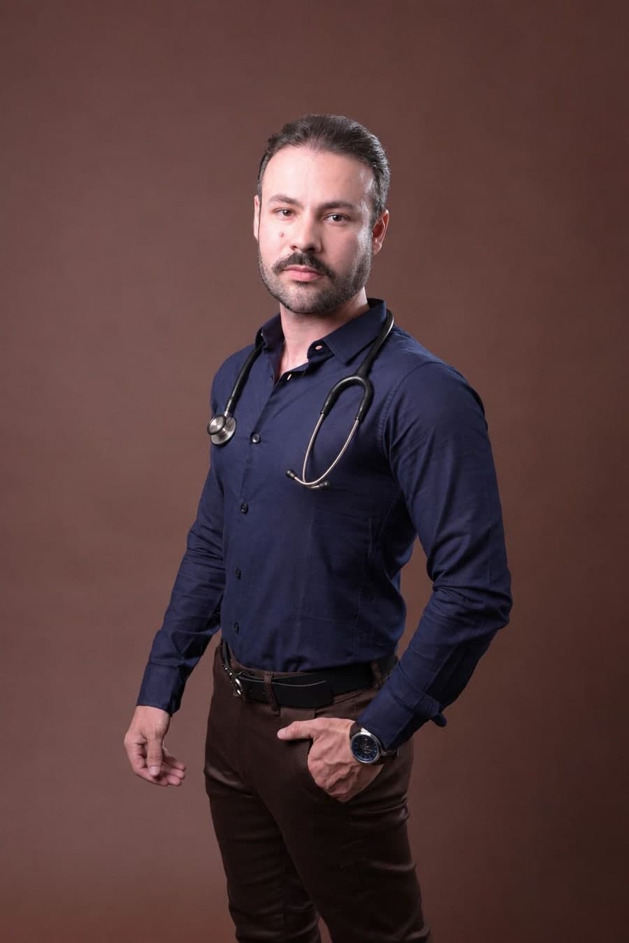 Dr. Thomas Bezerra